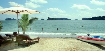Những bãi biển đẹp ở gần Hà Nội cho dịp cuối tuần